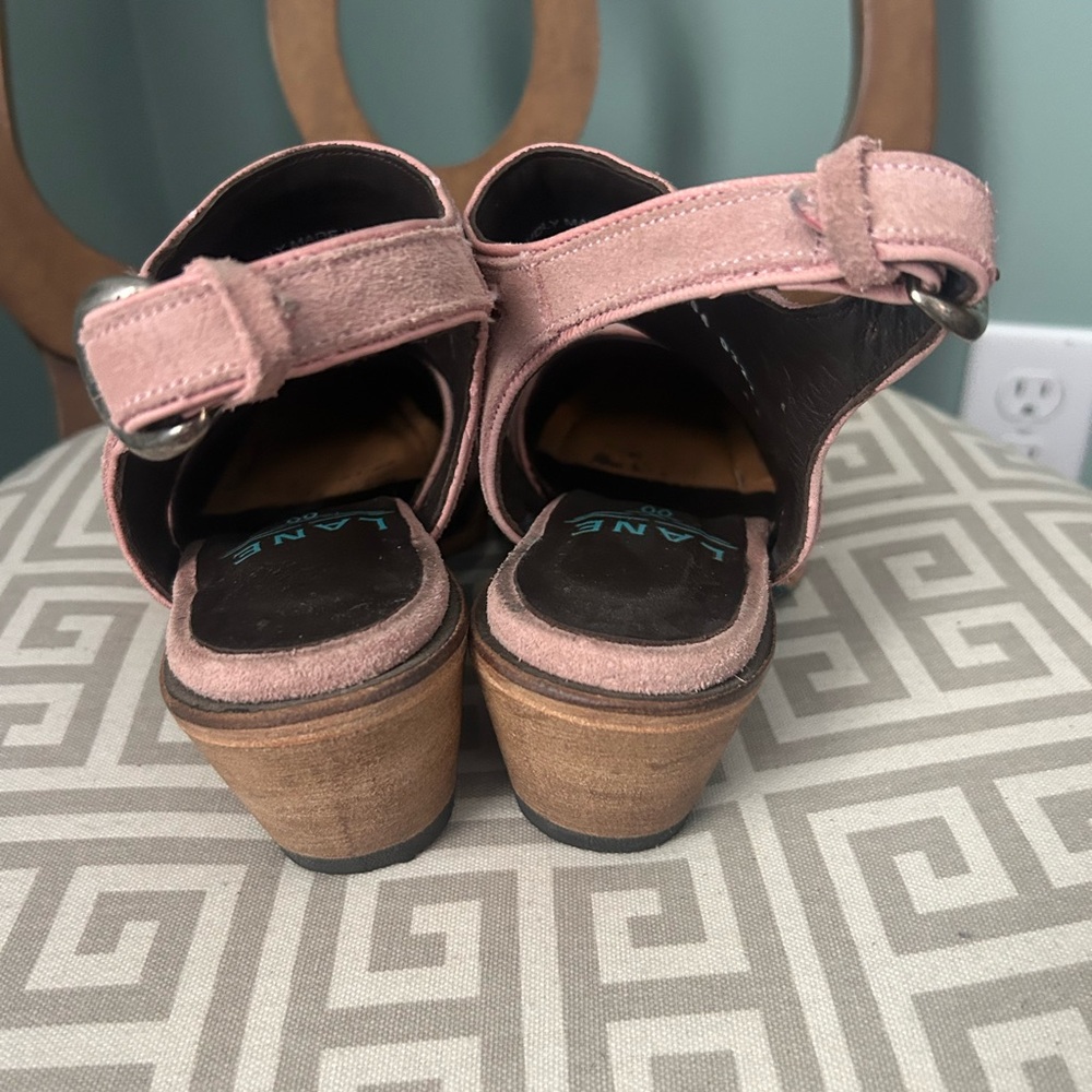 Elegant Embroidered Women's Ankle Booties - Picture 3 of 4
